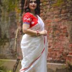 উন্নত মানের হাফ সিল্ক শাড়ি
